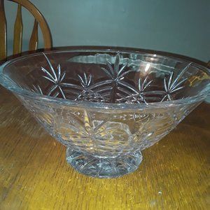 Towle full lead crystal centerpiece pedestal bowl made in Austria